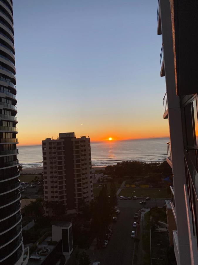 Koko Luxury Apartment In Broadbeach 골드코스트 외부 사진