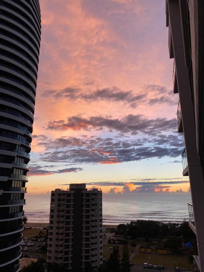 Koko Luxury Apartment In Broadbeach 골드코스트 외부 사진
